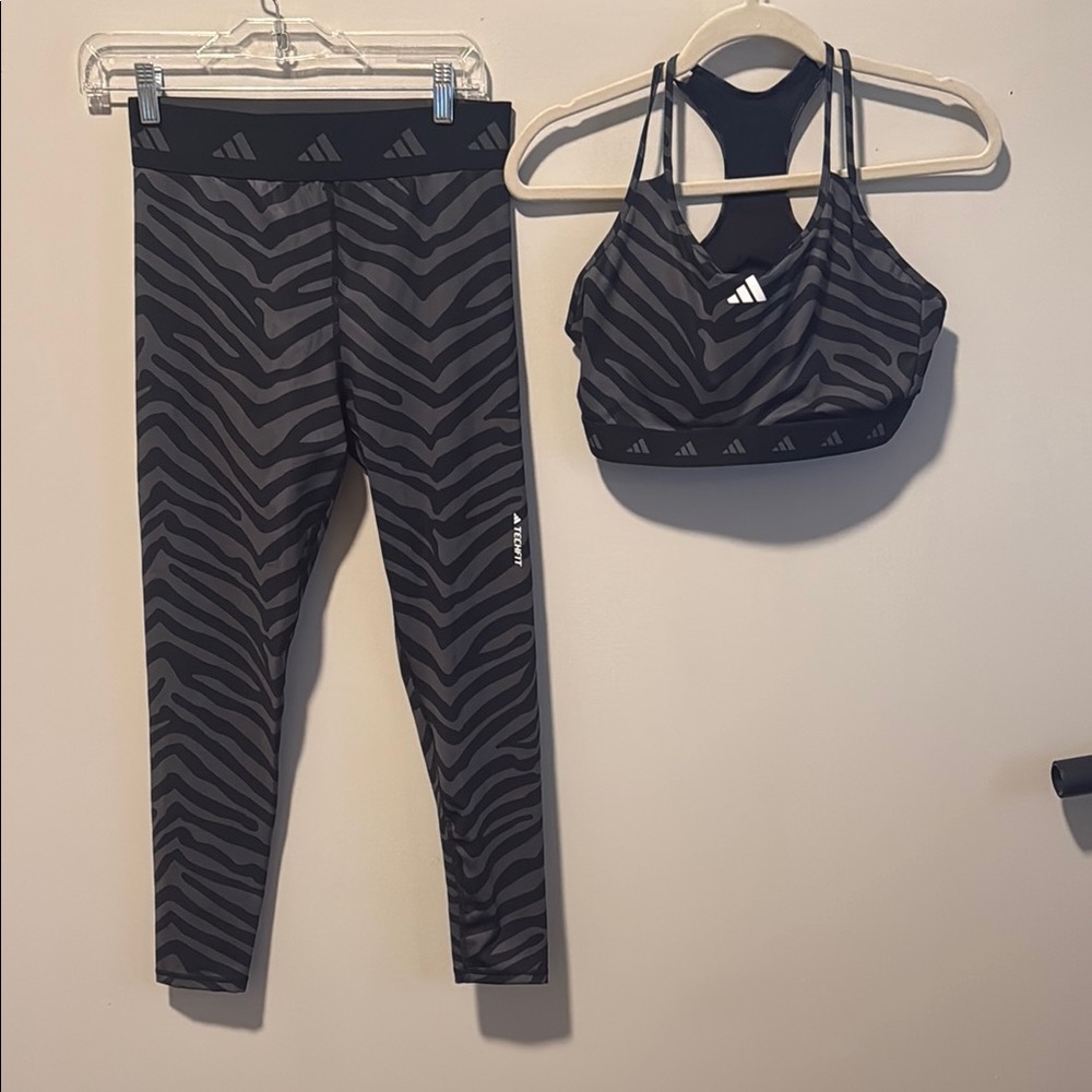 Adidas Black and Gray Zebra Pattern Activewear Set Medium